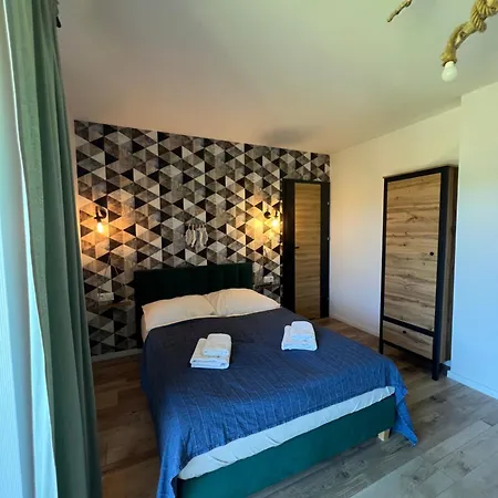 Czarny Baran Apartment *